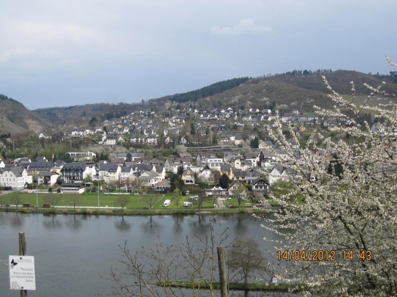 Residenz Moselstausee Sankt Aldegund Kültér fotó